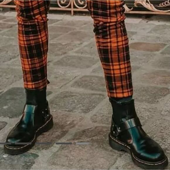 BRANDNEW.DR MARTENS WOMEN'S WINCOX CHELSEA BOOTS(UNISEX) - Picture 16 of 16